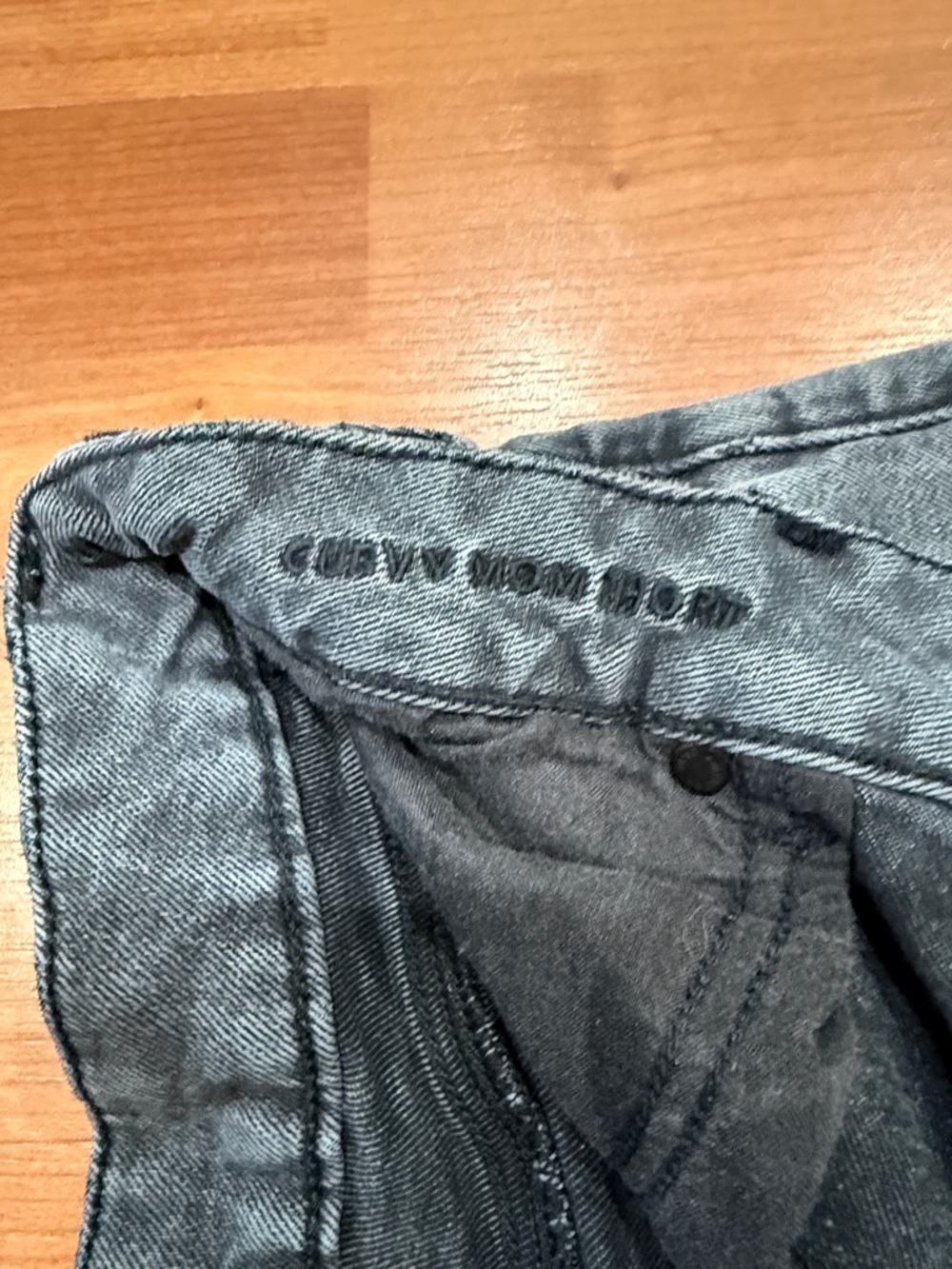 American Eagle Curvy Mom Shorts - Picture 3 of 8